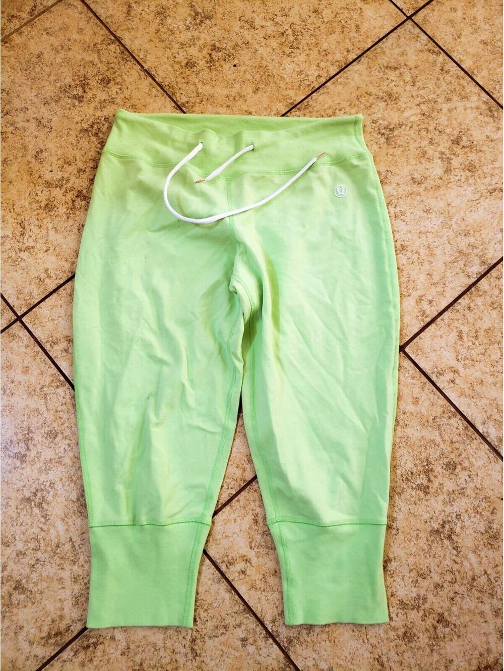 Lululemon Crop Capri Sweatpants Green